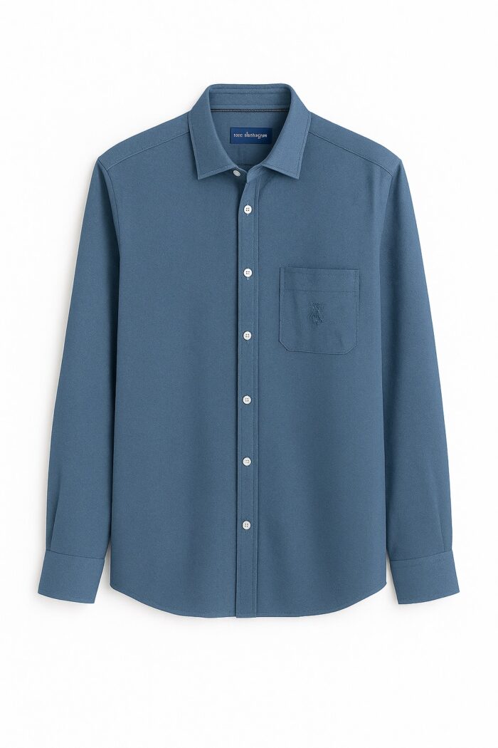Chemise bleue à pois